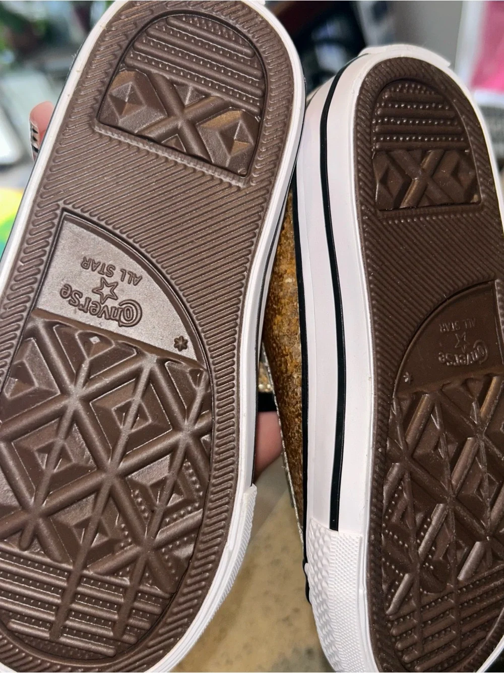 Converse shiny gold